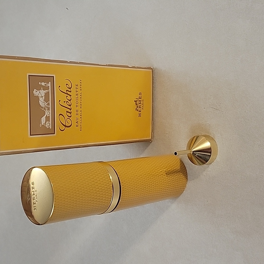 Hermes Yellow and Gold Bath & Body Tool Set - Picture 10 of 16